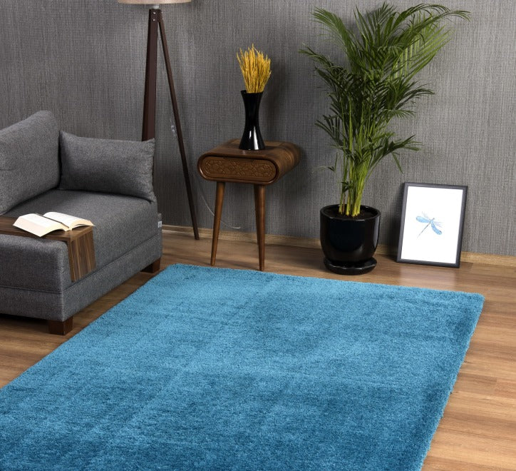 Blue shaggy rug