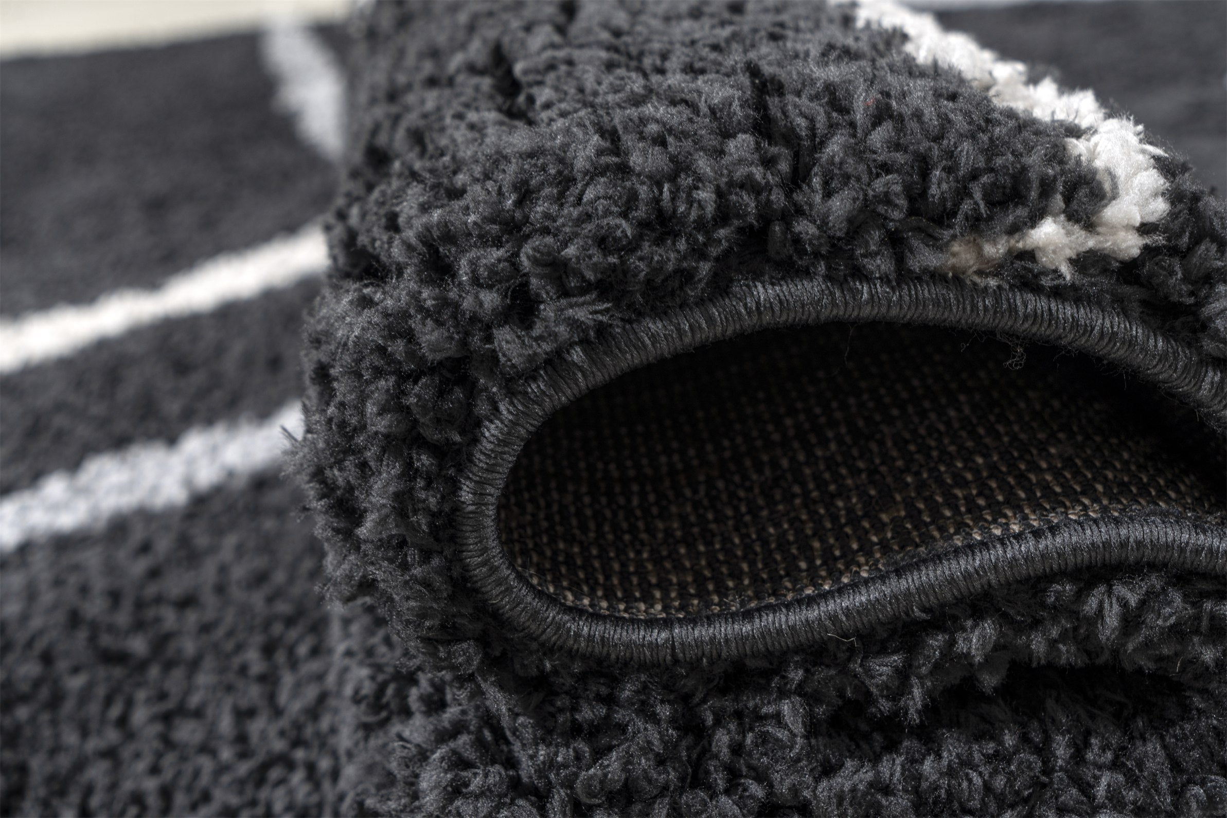 Cruz Rug - Black 01