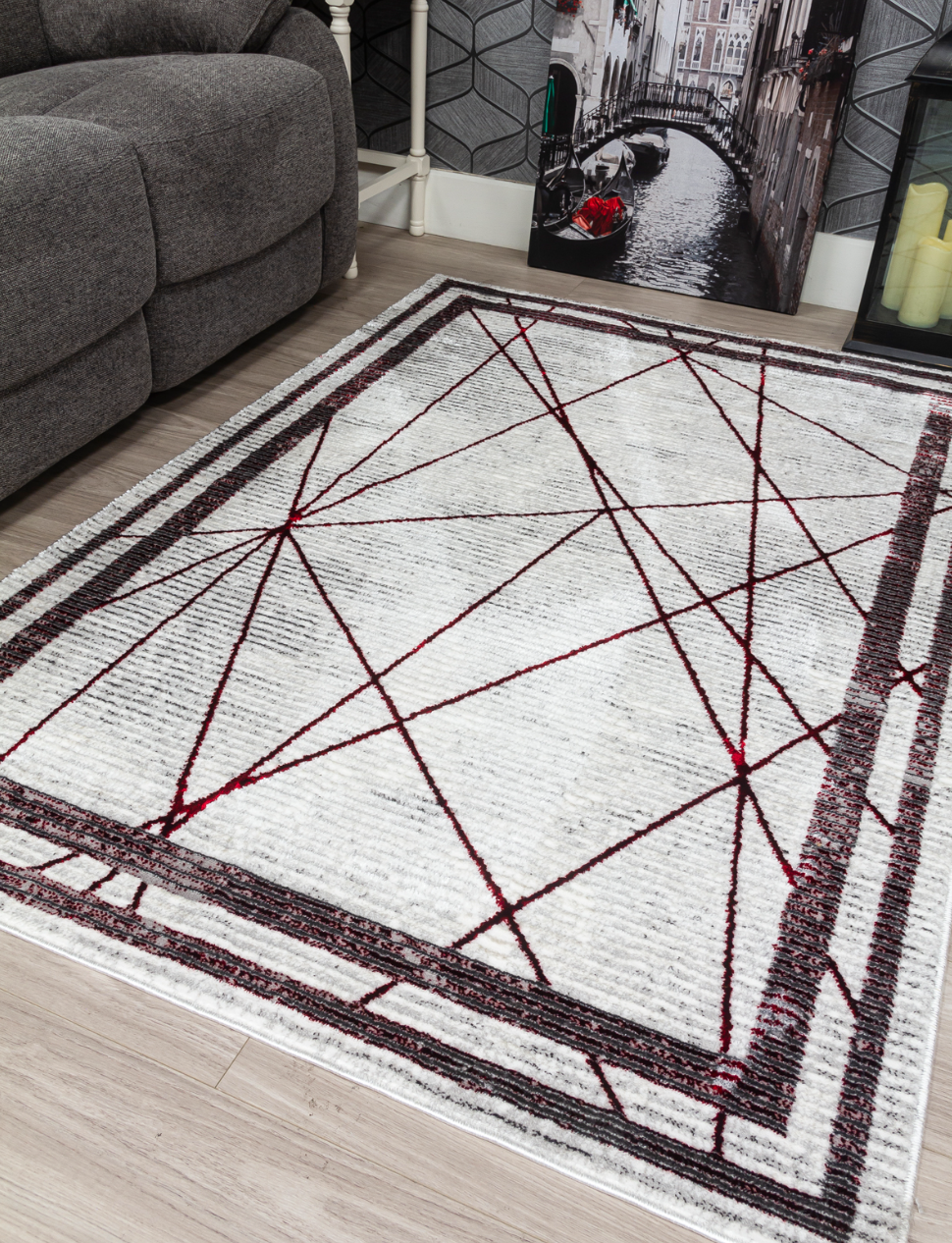 Glitz Art Deco – Red Rug