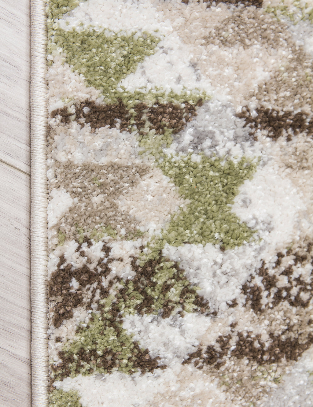 Ardenne Azteca Green Rug