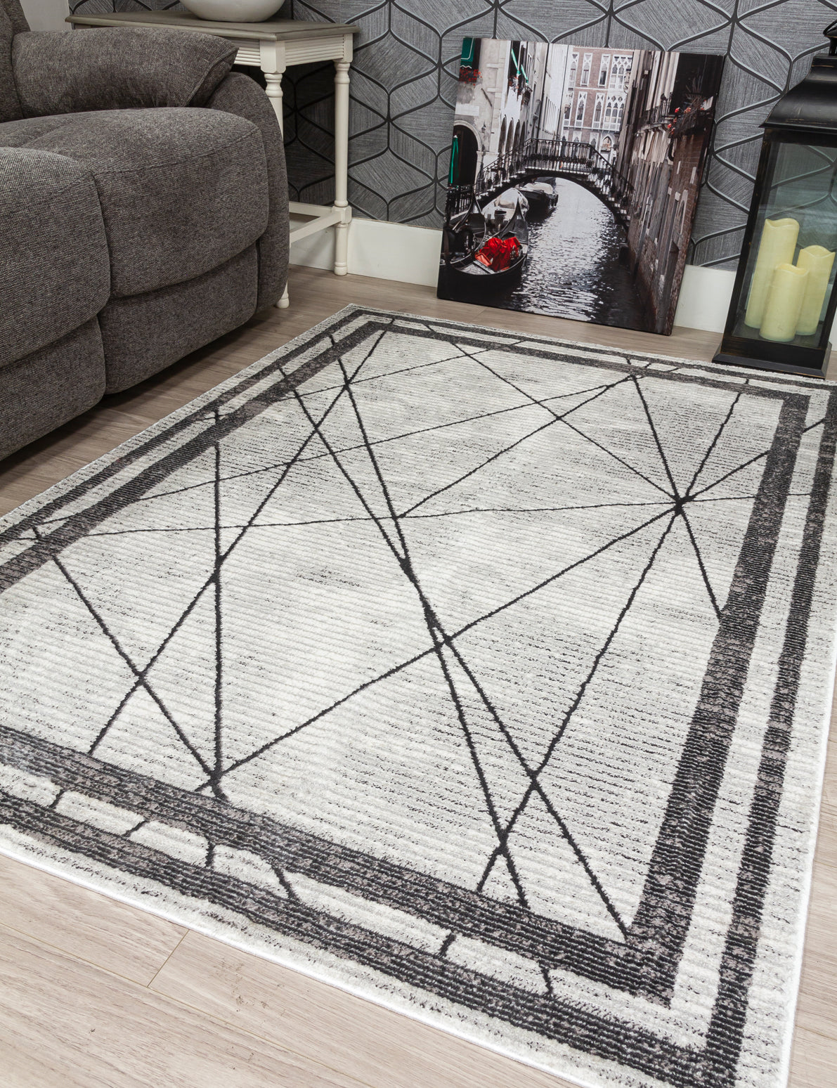 Glitz Art Deco Grey Rug