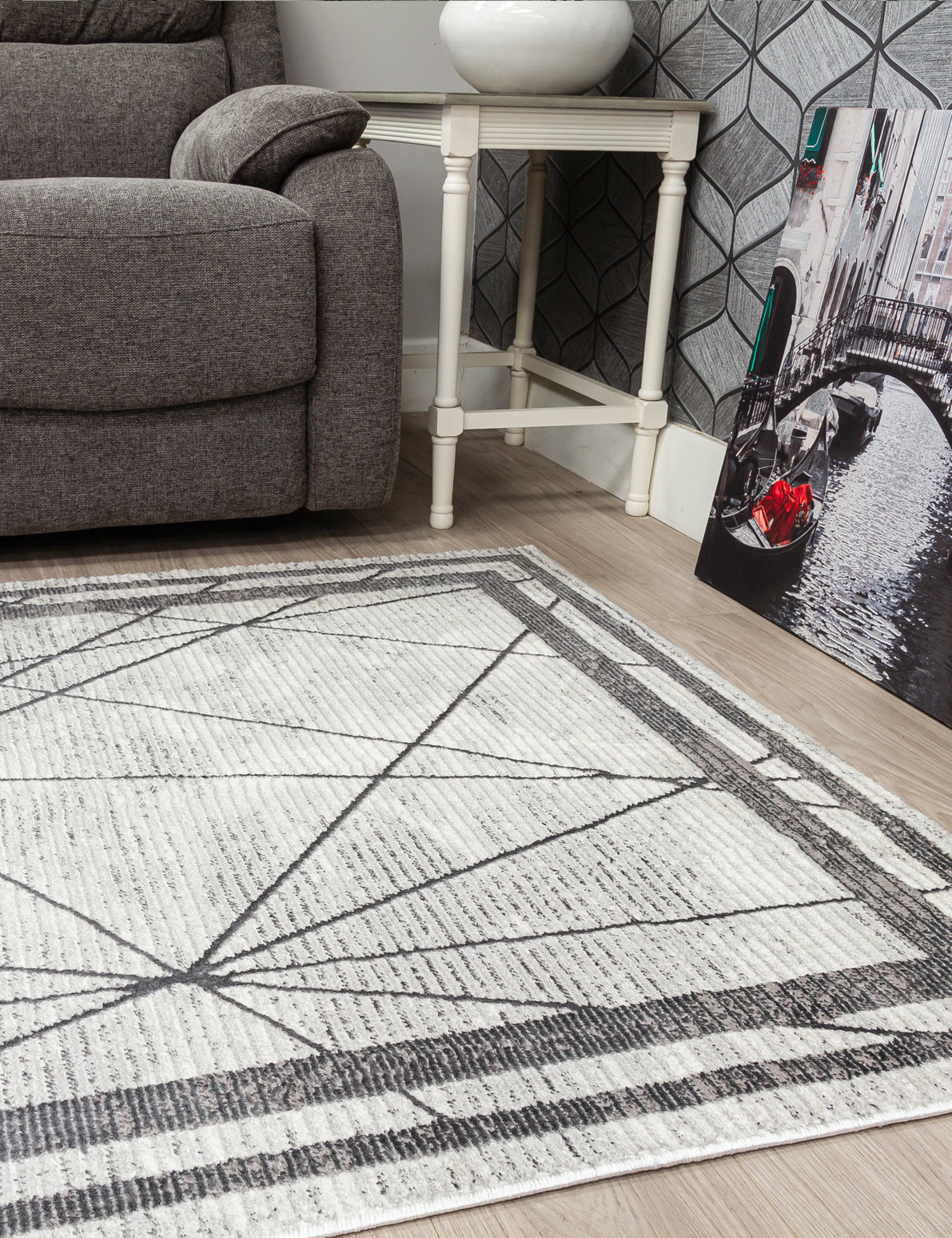 Glitz Art Deco Grey Rug