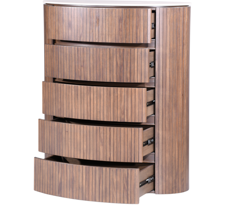 Cleo Chest