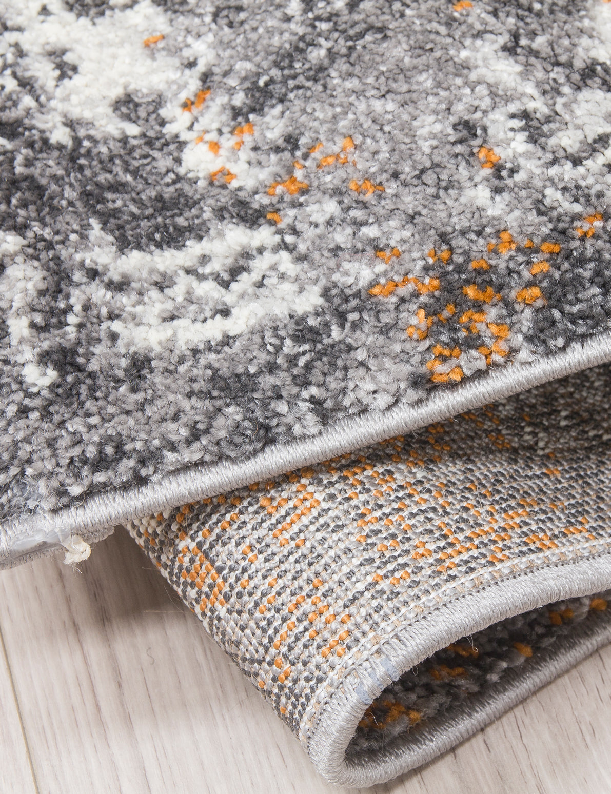 Antika Medallion Pumpkin Rug