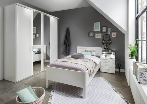 wardrobe in white