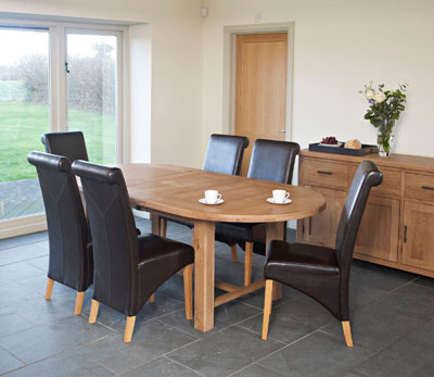 Hampshire Extending Oval Table