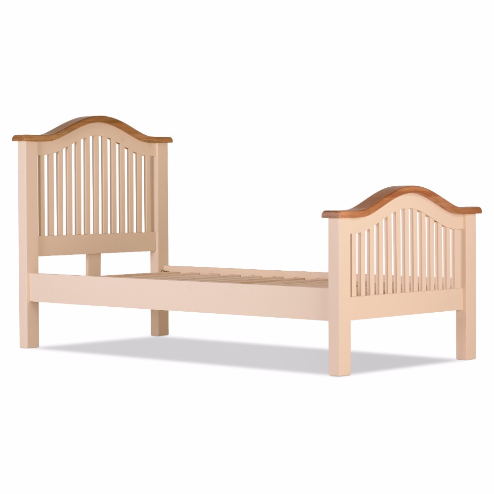 Juliet Curved Bed