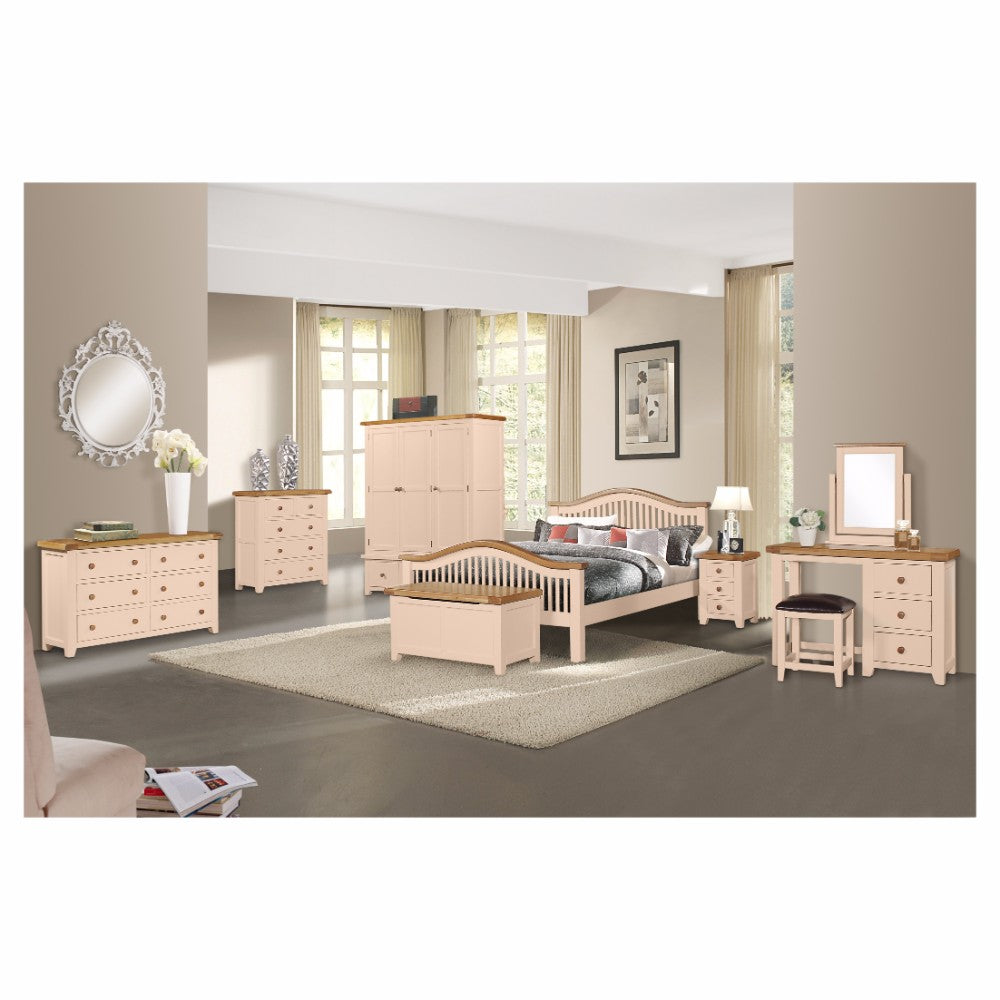 Juliet Curved Bed